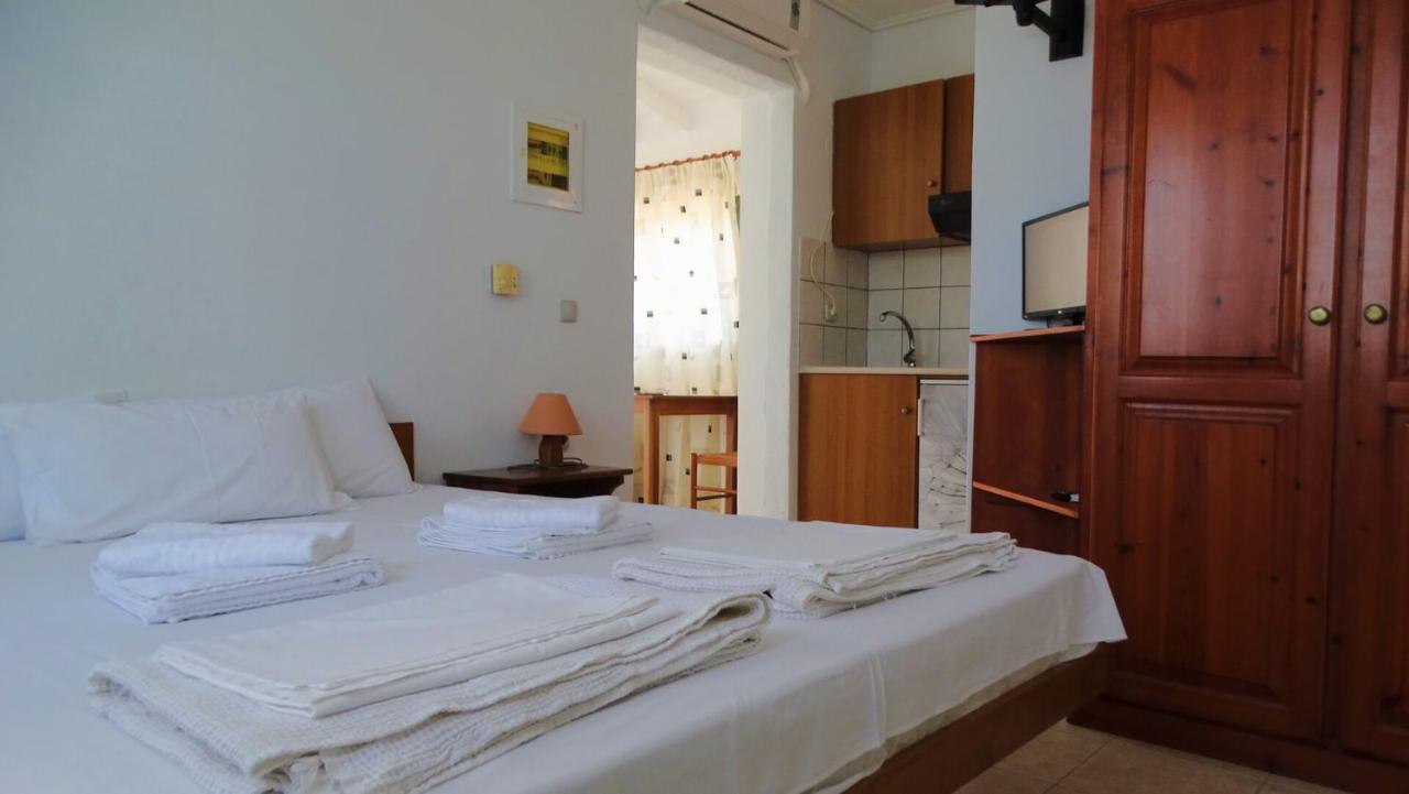 Agrambeli Rooms & Apartments Lefkada City Luaran gambar